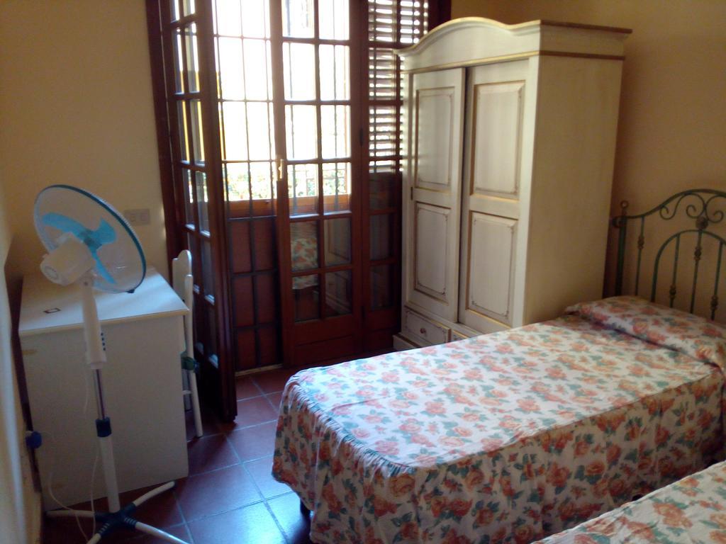 B&B Eleonora Palerme Extérieur photo